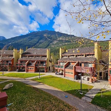 Horsethief Lodge By Stayin Panorama Exterior photo