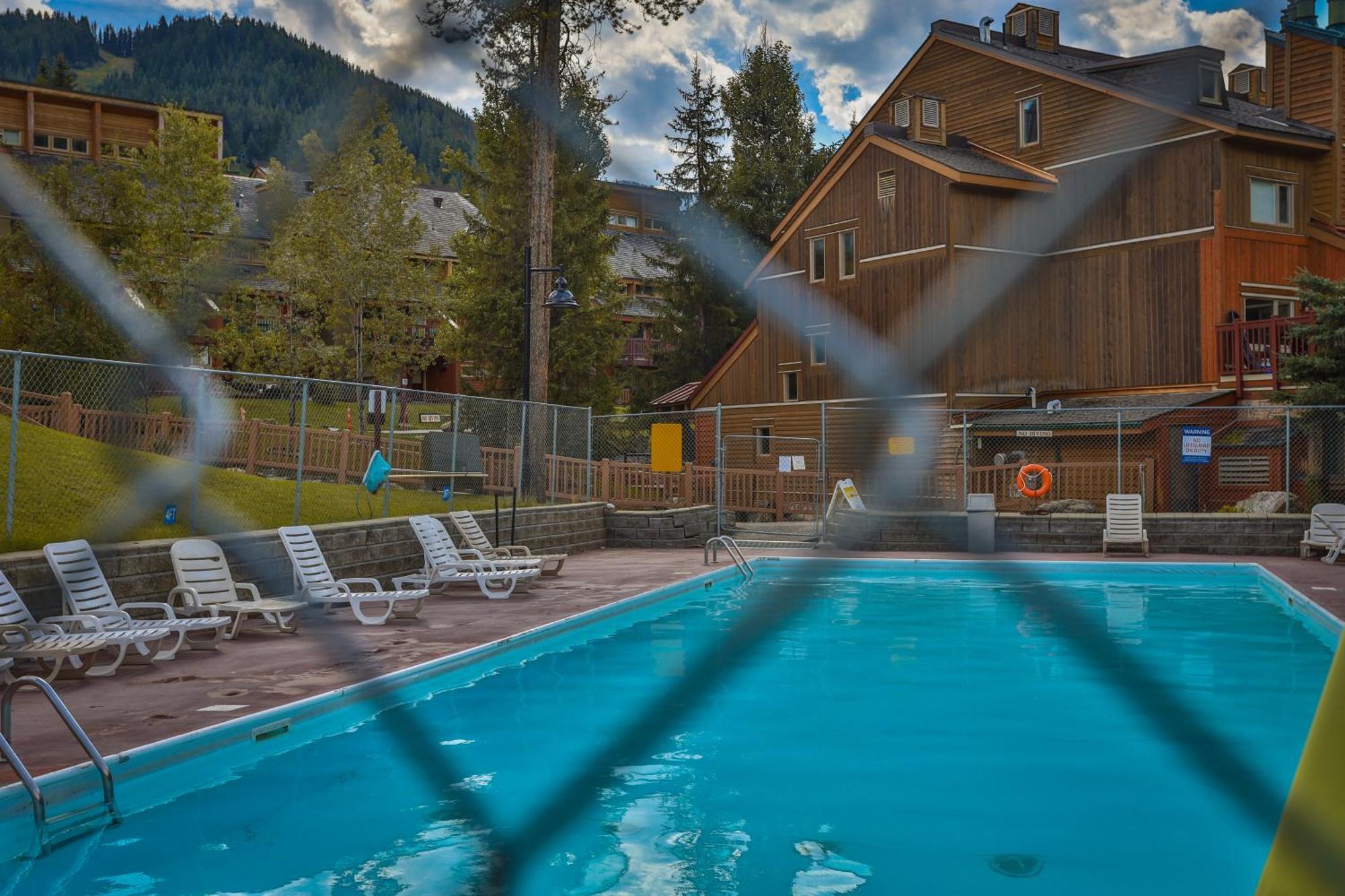 Horsethief Lodge By Stayin Panorama Exterior photo